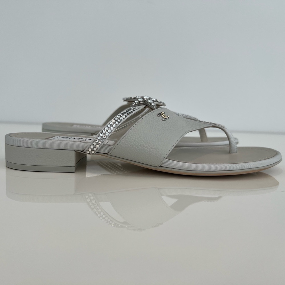CHANEL DOVE GRAY CRYSTAL STAR SANDALS SIZE EU 38 / US 8 NWOTS! - Picture 7 of 15